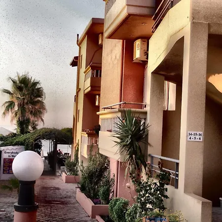 Chc Atlantida Mare Lejlighedshotel 3*