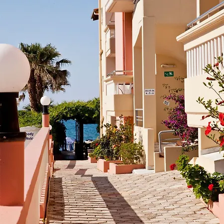 Chc Atlantida Mare Apart Otel Agia Marina